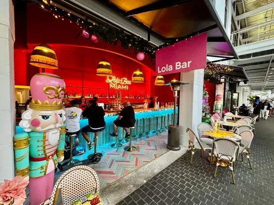 Lola bar