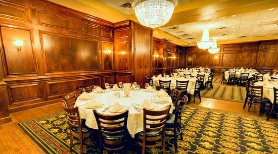 Maggiano's Little Italy