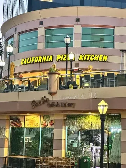 California Pizza Kitchen at Encino