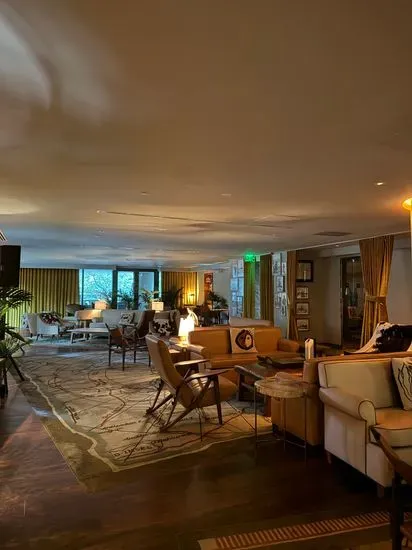 The Lounge at Dua Miami Hotel