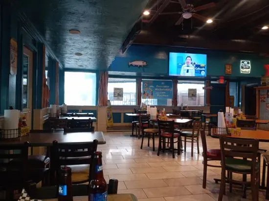 Mariscos El Pescador Sports Bar