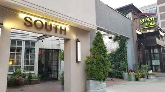 SOUTH Restaurant & Jazz Club