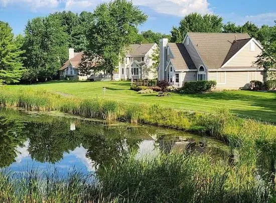 The Lodge at Bass Lake