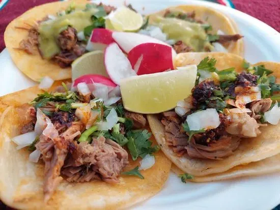 Tacos De Chivo Y Res