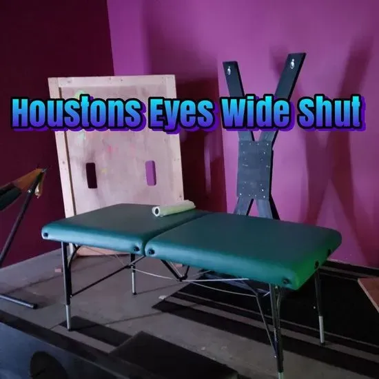 Houston Eyes Wide Shut Alternative Lifestyle Lounge