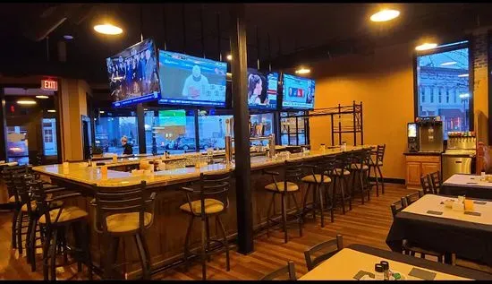 Easy Street Restaurant & Bar