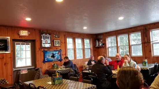 R Dub’s Pub