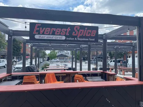 Everest Spice Bar And Grill