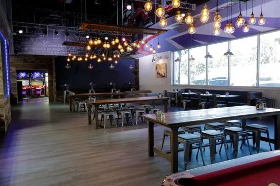 K1 Paddock Lounge - Sports Bar & Restaurant - San Diego, CA