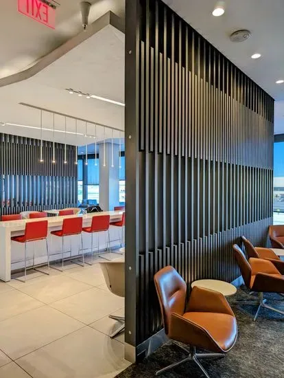 Air Canada Maple Leaf Lounge