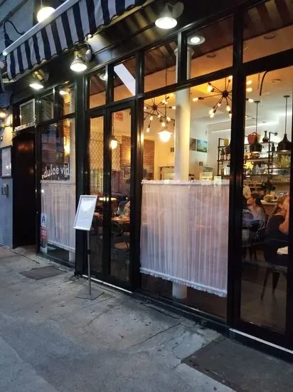 Dulce Vida Latin Bistro