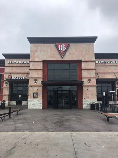 BJ's Restaurant & Brewhouse