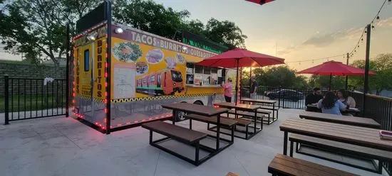 Tacos y Burritos Metro Basilica 2 Taco truck