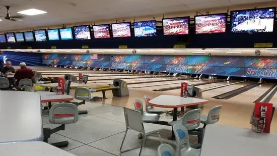 Bowlero Thousand Oaks