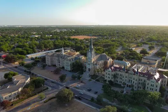 Our Lady of Lake University Cafeteria