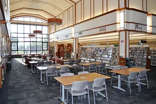 Glen Ellyn Public Library