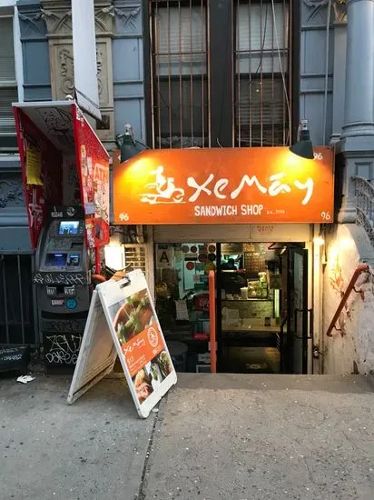 Xe May Sandwich Shop