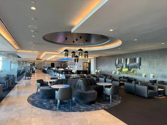 United Polaris Lounge