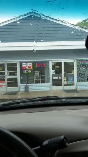 Gas Man & Store 40