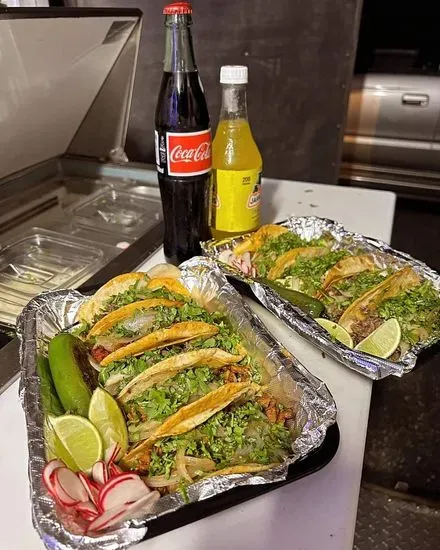 La Poblanita taco truck