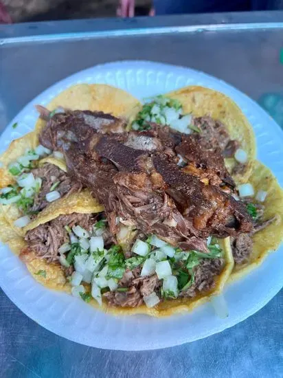 Tacos de Birria - Birrieria Michoacan "La Güera"