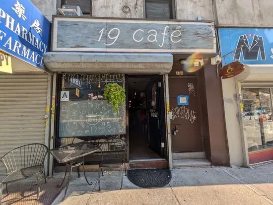 19 Café