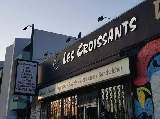 Les Croissants Cafe