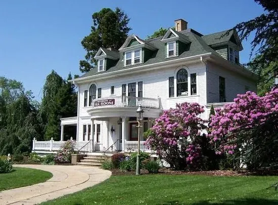 Mathis House a Victorian Bed & Breakfast and Tea Room