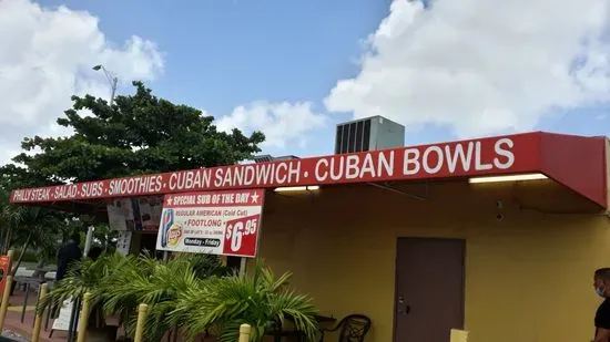 THE CRABSTOP OF MIAMI SEAFOOD MARKET