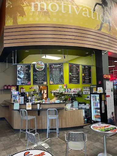 Super Recipes Cafe inside LA Fitness at Waterford Lakes (Open to Public)