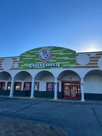 Chuck E. Cheese