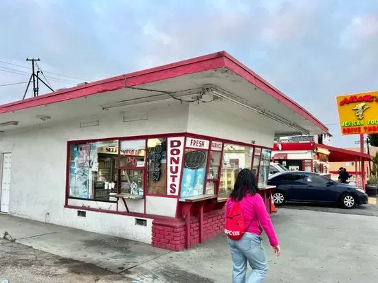 Baker's Dozen Donuts