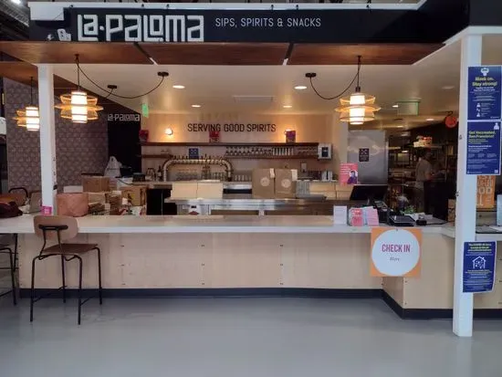 La Paloma Bar & Cafe