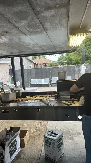 Tacos los Chingones