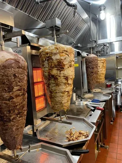 Royale Shawarma