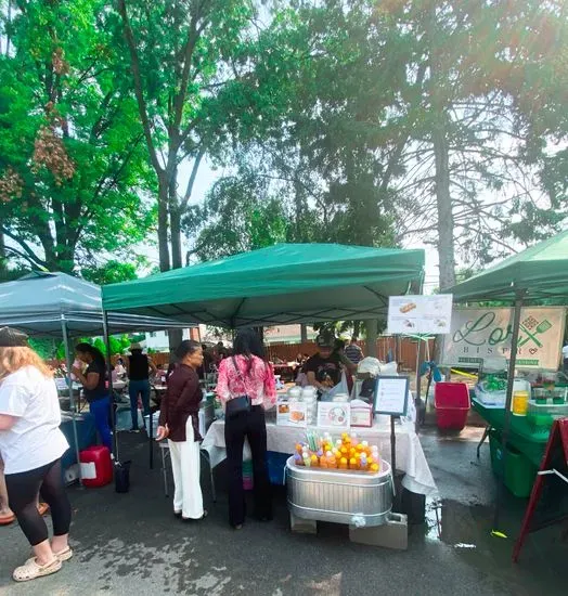 Thai Sunday Market (seasonal)