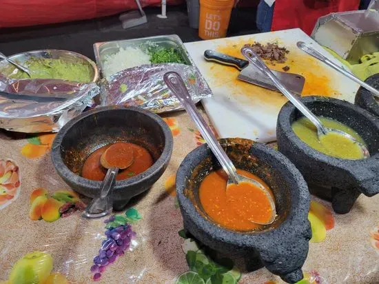 Tacos de birria el pariente