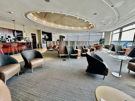 American Airlines Admirals Club (Concourse C)