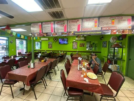 Martinez Taqueria