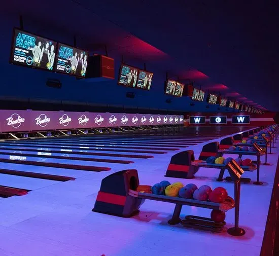 Bowlero Naperville