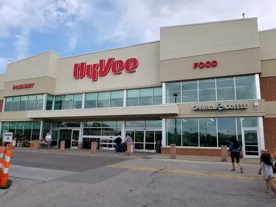 Hy-Vee Grocery Store