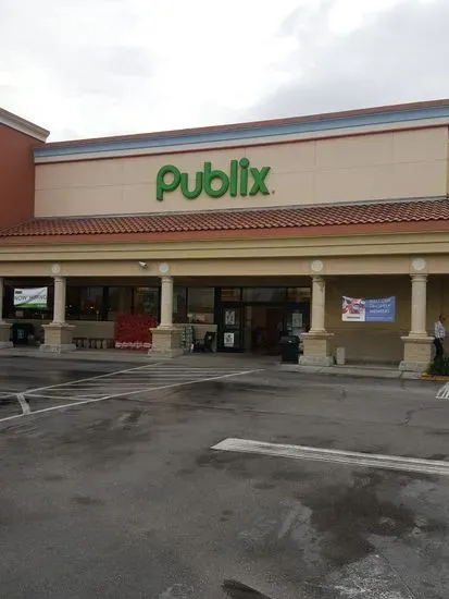 Publix Super Market at Spanish Plaines Shopping Center