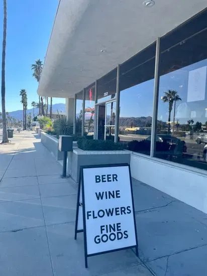 PSBS (Palm Springs Bottle Shop) at Mojave Flea