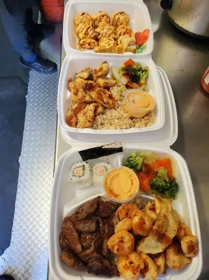 Rieki Hibachi & Sushi Food Truck