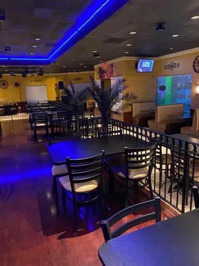 El oasis grill and bar