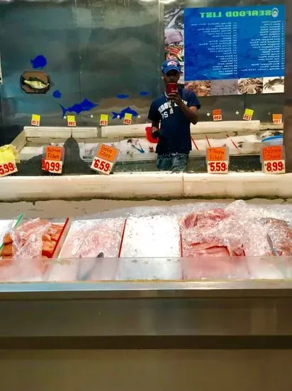 SYL fish market