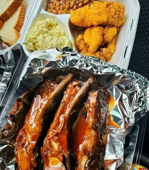 Magnolia BBQ & Fish Food Truck