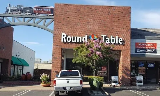 Round Table Pizza