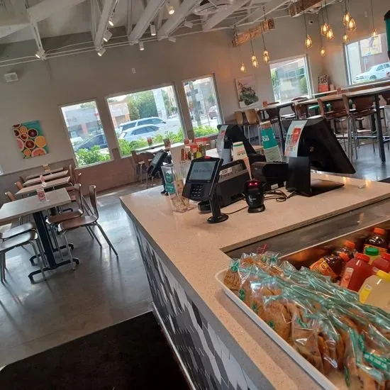 Bolay Fresh Bold Kitchen - South Tampa