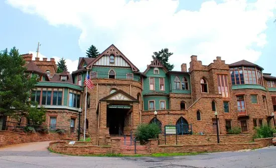 Miramont Castle Museum and The Queen's Parlour Tea Room